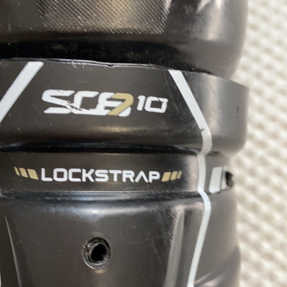 Reebok Hockey Shin Guards - Picture 4 of 5